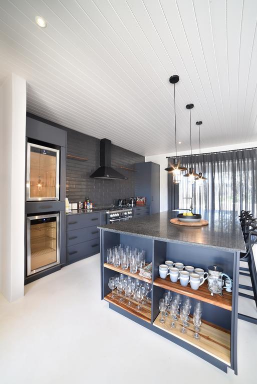 The Boat Shed By The Oyster Collection Villa Kenton on Sea Exteriör bild